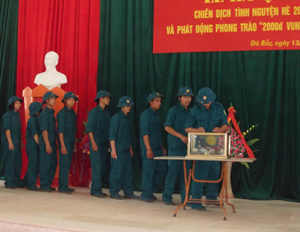 ĐVTN huyện Đà Bắc xây dựng quỹ “2.000 đồng vun đắp ước mơ” để giúp đỡ học sinh nghèo.